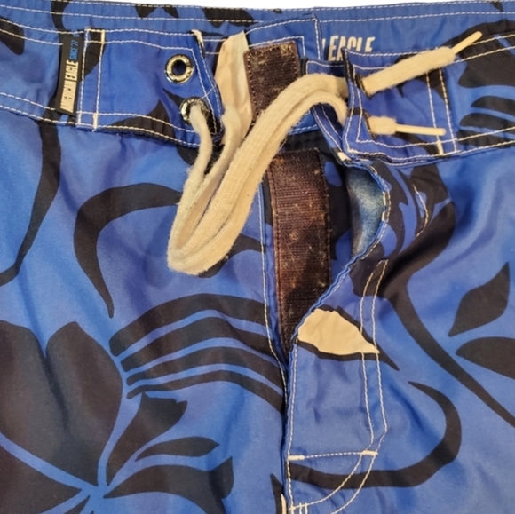American Eagle Shorts Mens Size 38 Blue Hawaiian Print Drawstring Beach Shorts - Picture 6 of 11